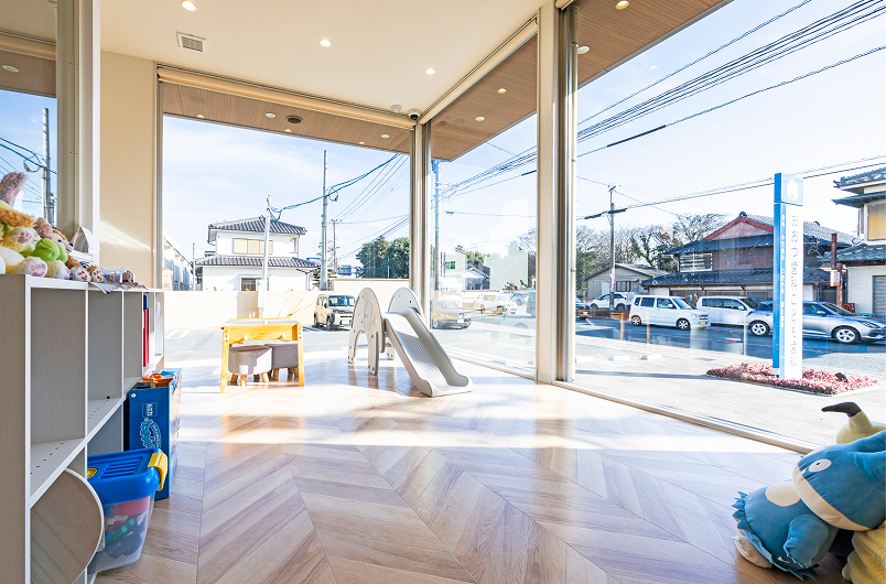 保育士在籍。パパもママも安心して治療に専念できる環境があります。